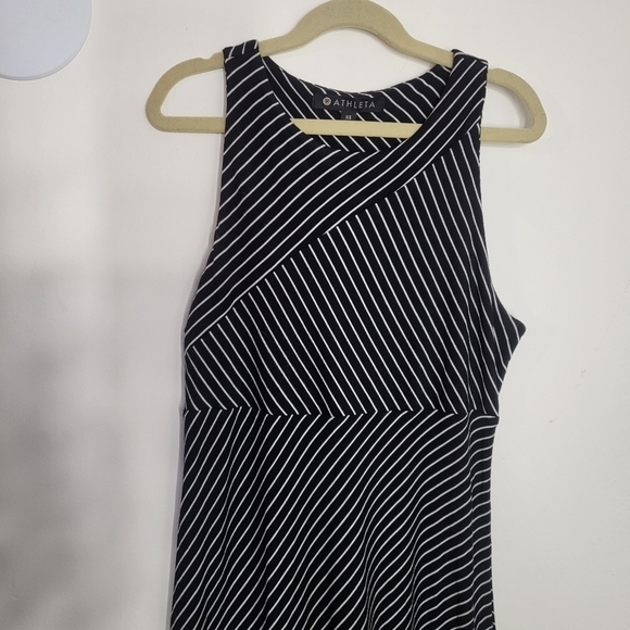 VGUC Athleta Santorini High Neck Mix Stripe Dress, Black Xmall - Picture 3 of 9